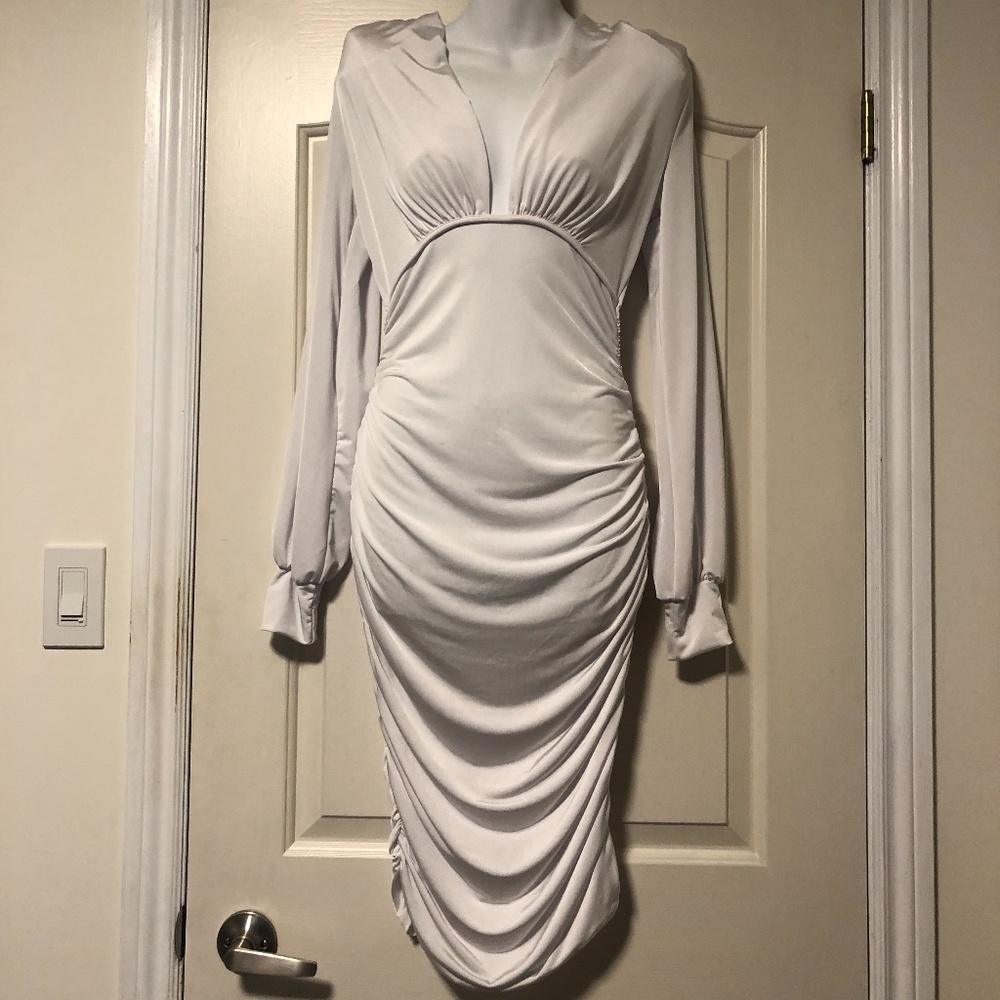 NWOT Cameo Dress